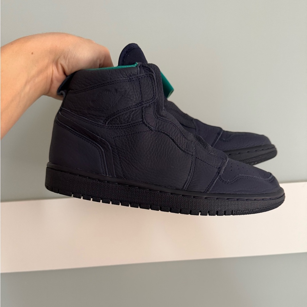 NWOB Air Jordan 1 High Zip Hornets Sneakers - Picture 6 of 8